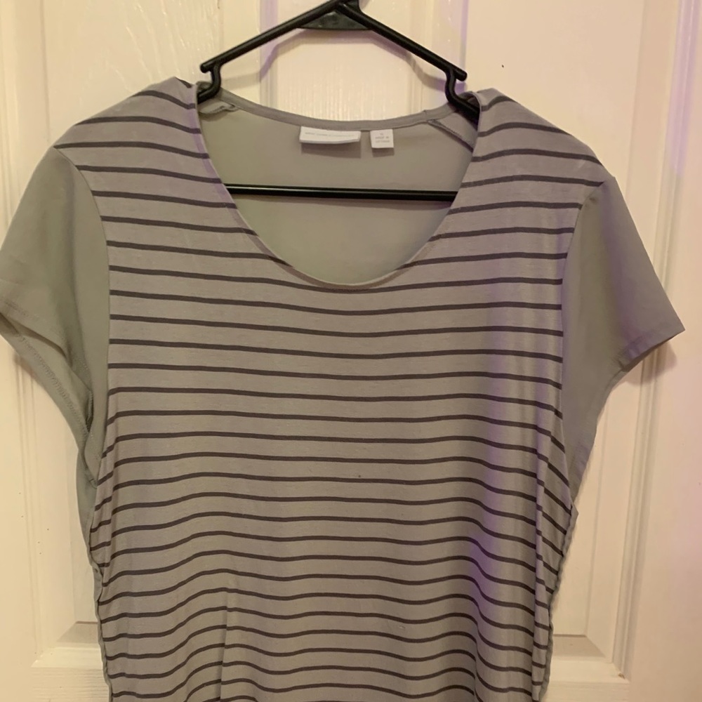 XL New York and Company blouse.